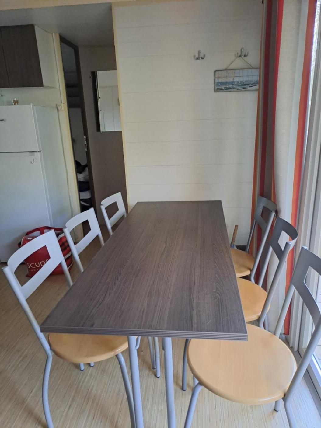 Mobile Home 047 Port-la-Nouvelle Luaran gambar
